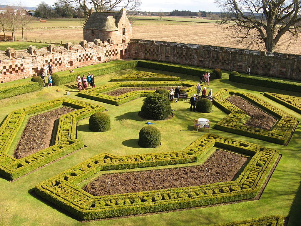 Edzell garden